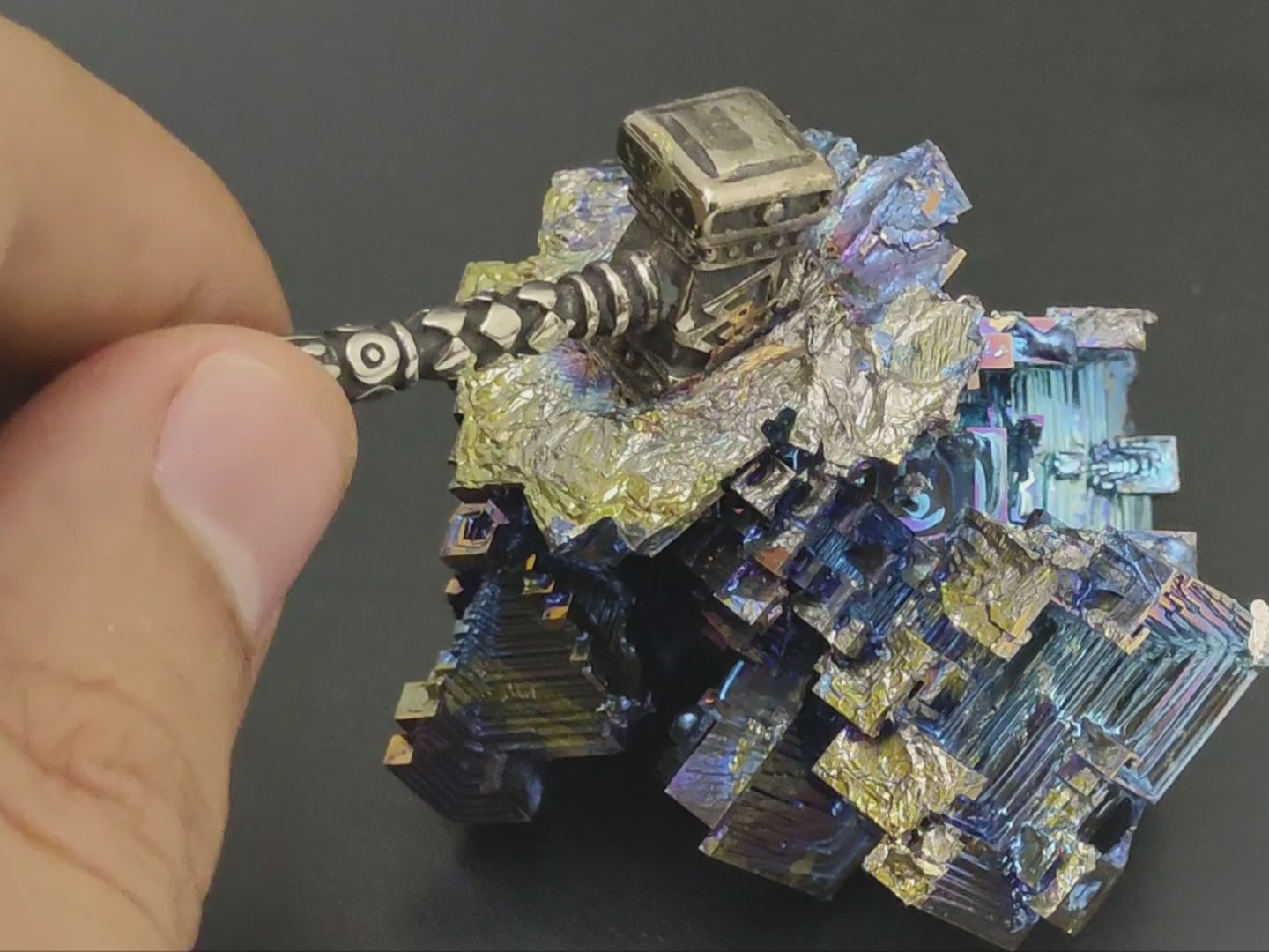 Mazo de Thor Cristalizado [Rareza 10 🌟🌟]