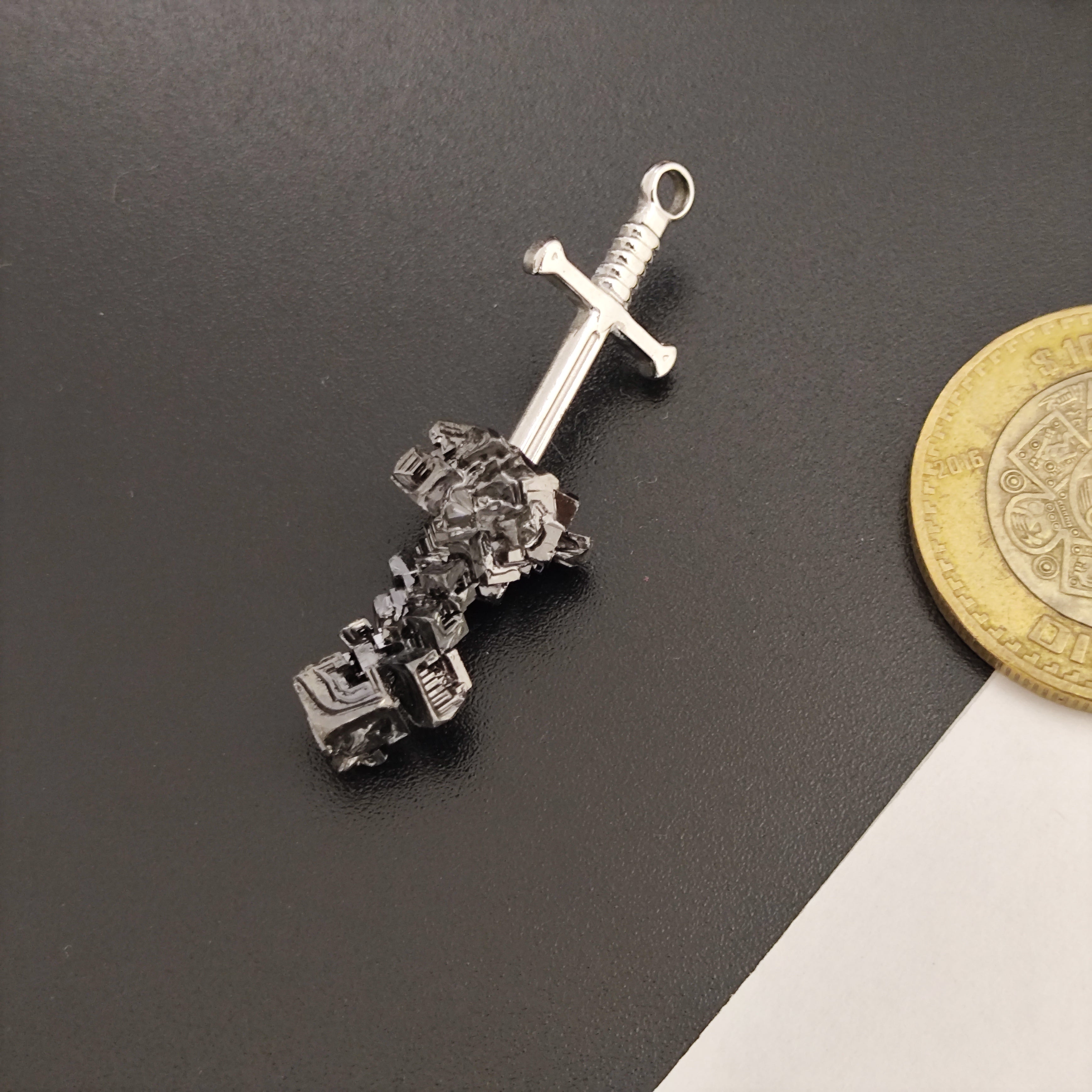 Mini Excalibur De Bismuto ⚔️